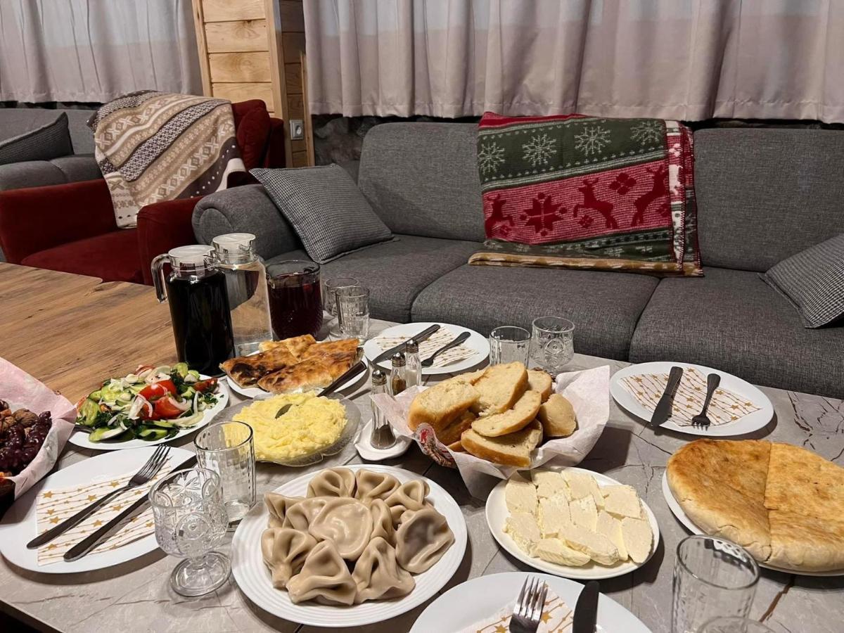 Manoni Ratiani'S Guesthouse Mestia Zewnętrze zdjęcie